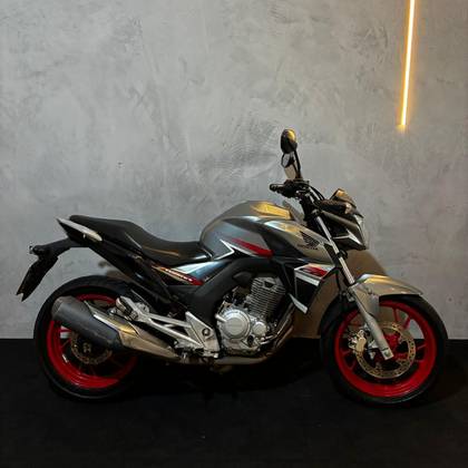 HONDA CB TWISTER 